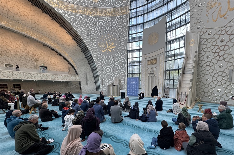 Almanya da  Açık Cami Günü  etkinliği 
