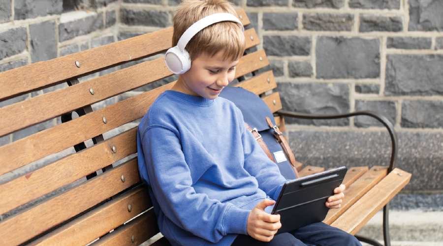 Ergenlerin yüzde 91 i teknolojiyi ebeveyn denetimsiz kullanıyor