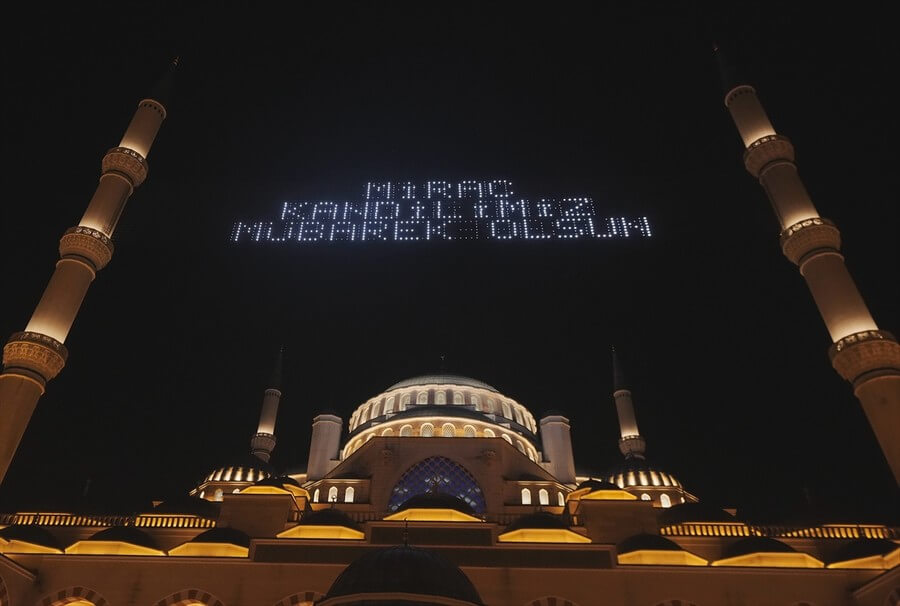 Mirac Kandili dualarla idrak edildi