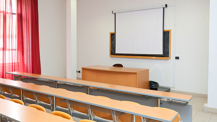 İkinci öğretim bölümleri kapandı