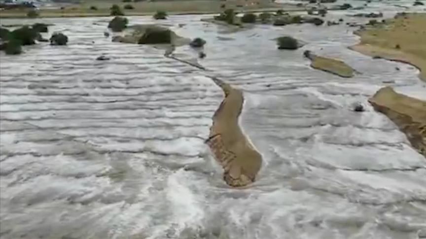 Mekke de şiddetli yağış sele yol açtı