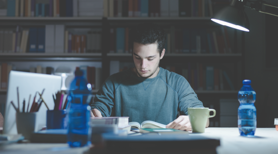 Sınavlar gece çalışmak öğrenmeyi zorlaştırıyor