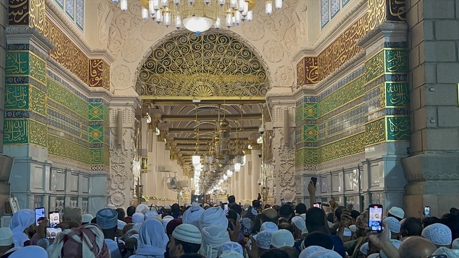 Hacı adayları Mescid-i Nebevi'yi ziyaret etti