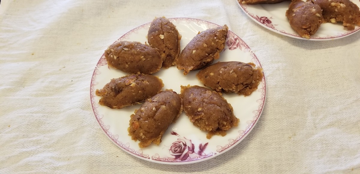 Siyez unlu kandil helvası