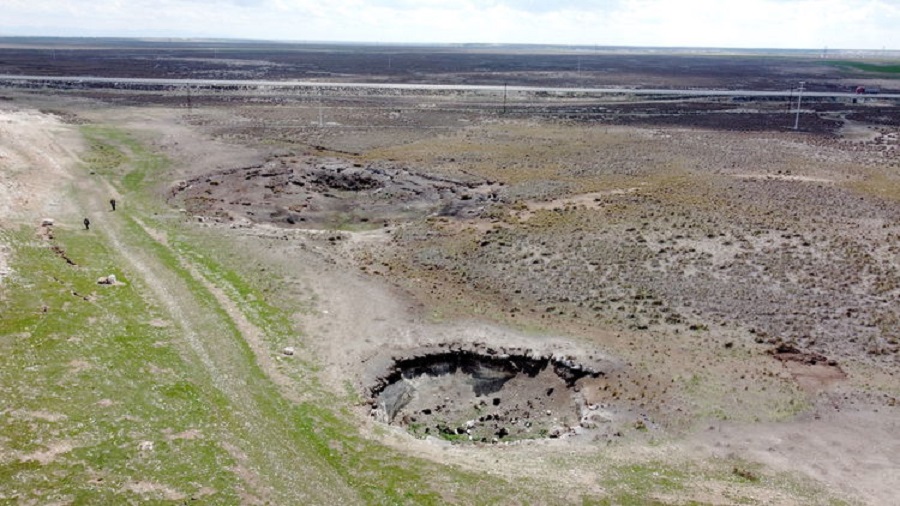 Yeraltı su seviyesi obrukların şeklini değiştiriyor